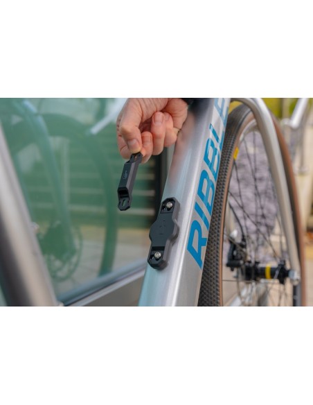 PORTA APPLE AIRTAG C/ SUPPORTO LUCC. HIPLOK Z LOK