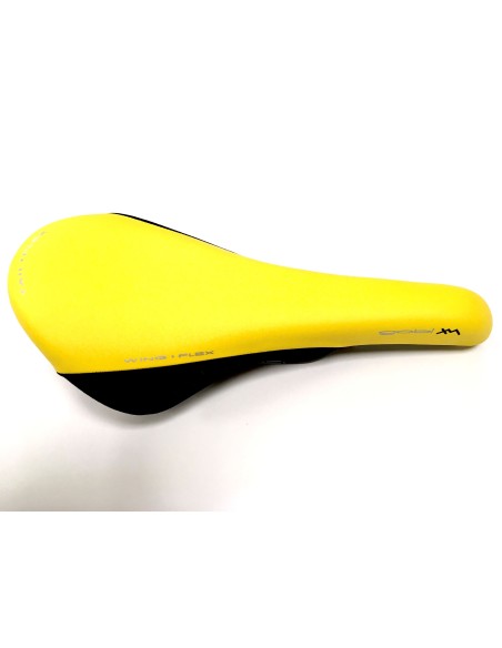 Saddle Fizik Gobi XM yellow black