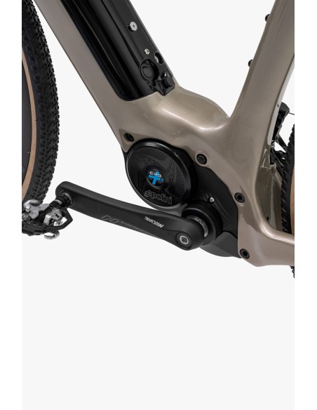 BICI MISURA 28 GRAVEL IN CARBONIO PIENO Focarini VIA + MOTORE Polini EP3+ EVO 75Nm BATTERIA 500WH CAMBIO Shimano GRX 400 10V