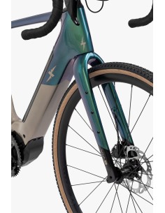 BICI MISURA 28 GRAVEL IN CARBONIO PIENO Focarini VIA + MOTORE Polini EP3+ EVO 75Nm BATTERIA 500WH CAMBIO Shimano GRX 400 10V 2