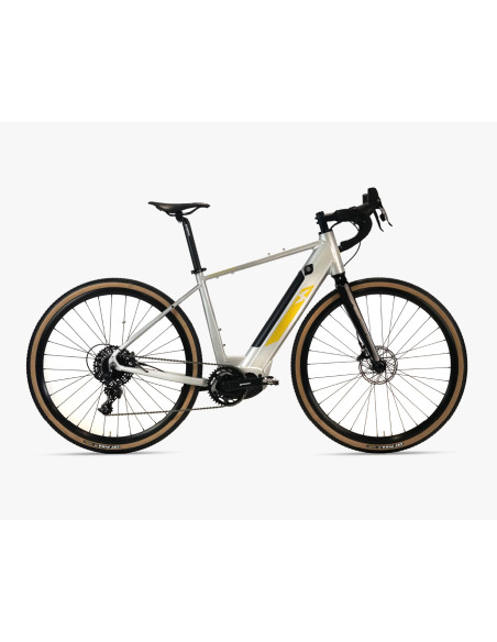 BICI MISURA 28 GRAVEL Focarini Gravel Askoll MOTORE Ultra C90A 90Nm BATTERIA INTEGRATA 500WH CAMBIO SRAM APEX FORCELLA IN CARBON
